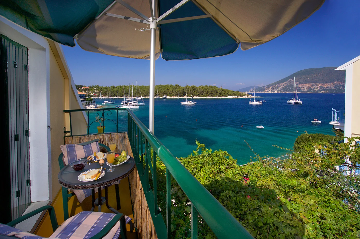 Sea Front Apartments Fiscardo Kefalonia